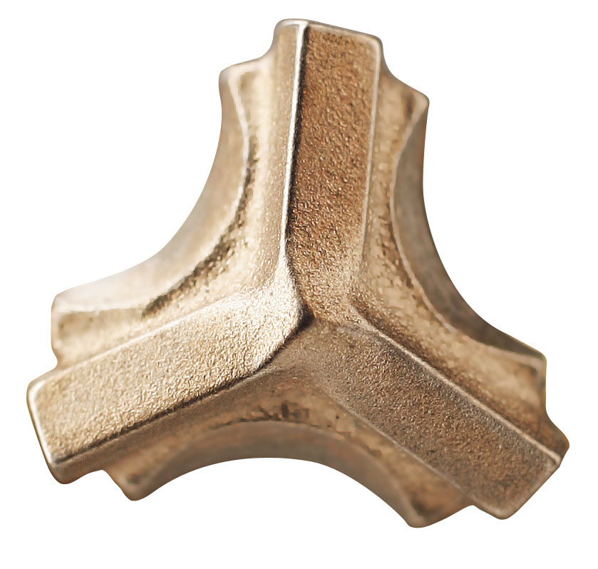 One-piece three-arm carbide insert, shown separately from the steel body.