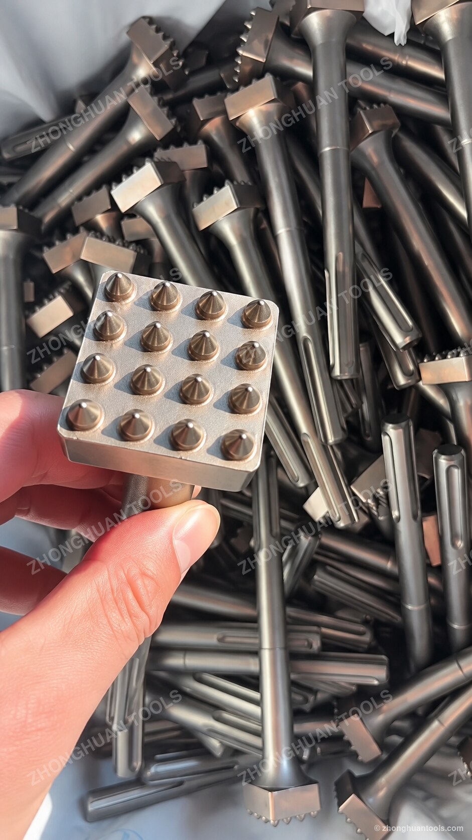 Bujardas de 16 puntas con pines de carburo — Bujardas de 16 puntas — otra vista del lote